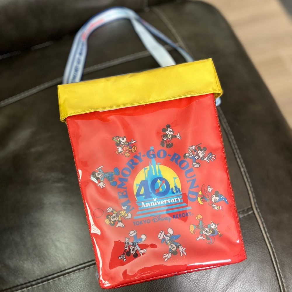 Tokyo Disney Resort 40th
Anniversary Memory Go Round
Popcorn Bucket